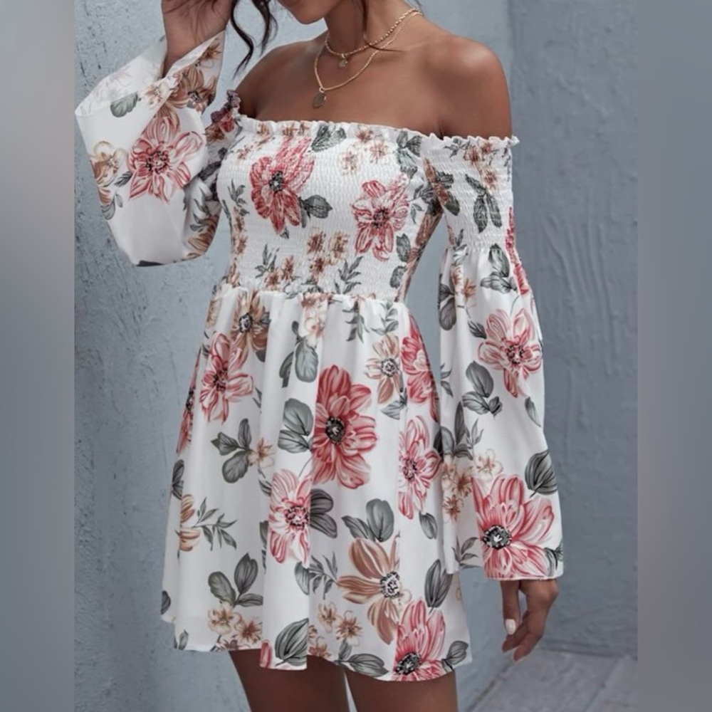 Off the Shoulder Floral Short Dress